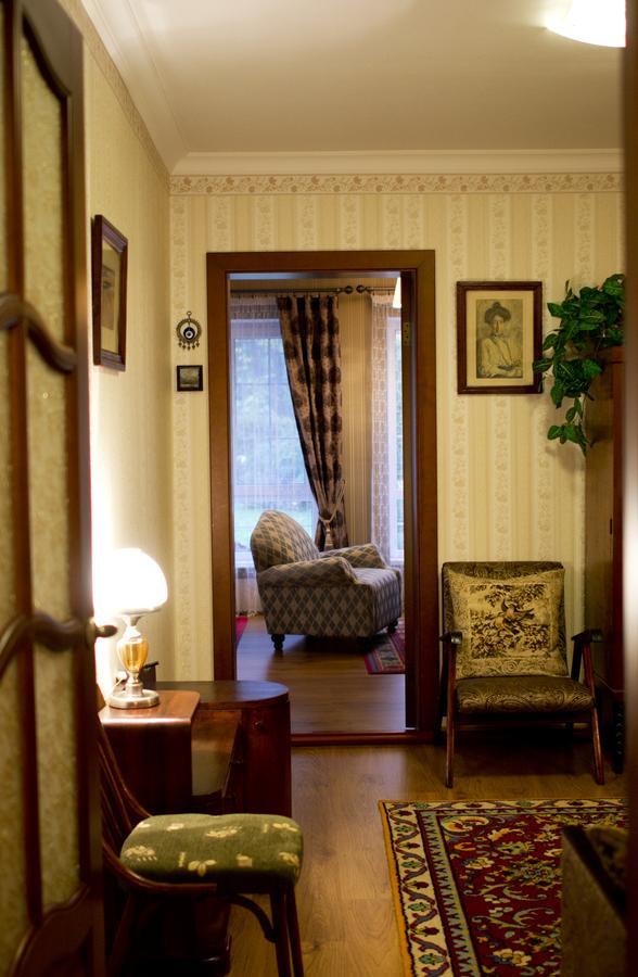 Maison d'hôtes Domik V Lesy à Lyutezh Extérieur photo