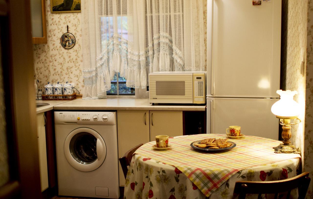 Maison d'hôtes Domik V Lesy à Lyutezh Extérieur photo