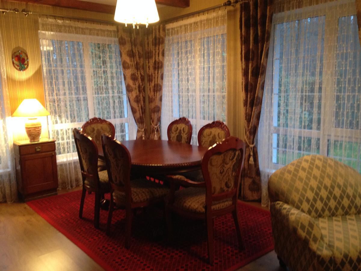 Maison d'hôtes Domik V Lesy à Lyutezh Extérieur photo