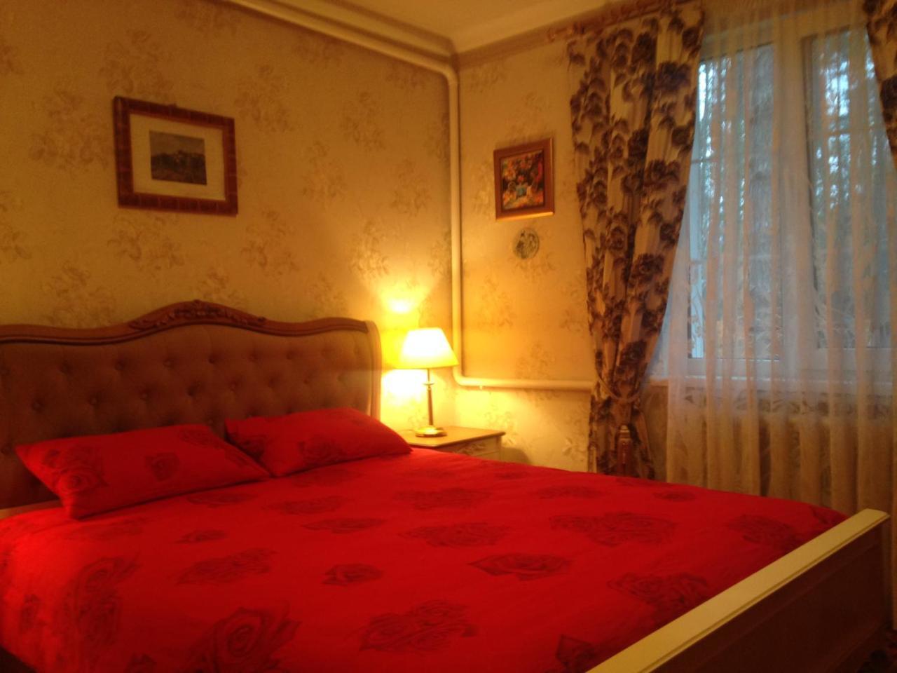 Maison d'hôtes Domik V Lesy à Lyutezh Extérieur photo